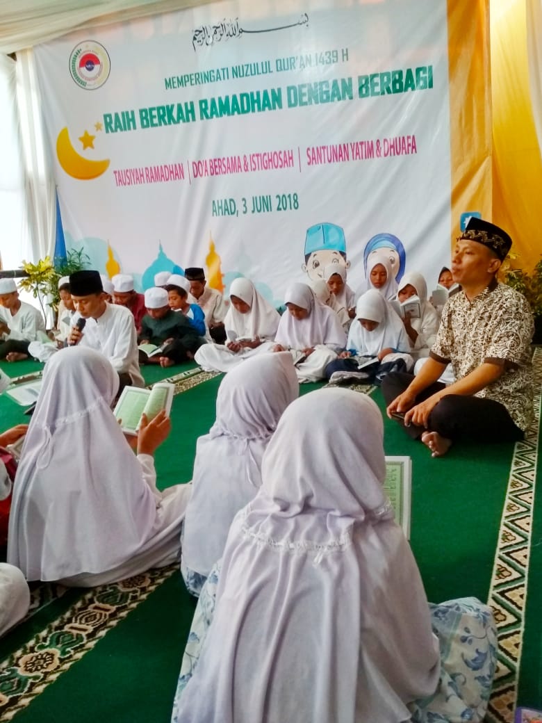 Raih Berkah Ramadhan Dengan Berbagi