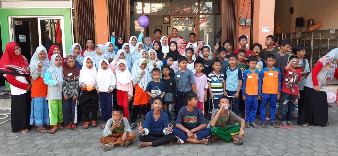 Lomba HUT RI 74