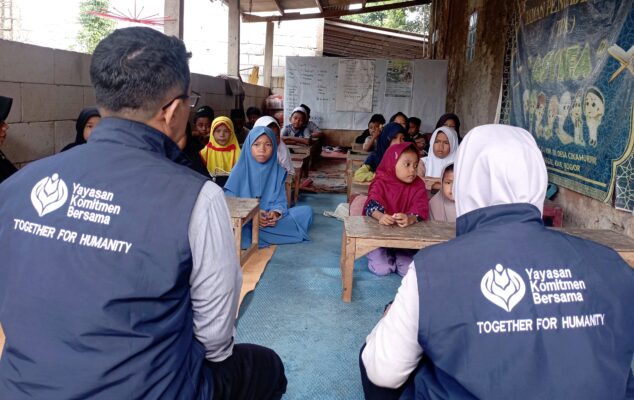 Berbagi Makan Sehat di TPA Asyifa