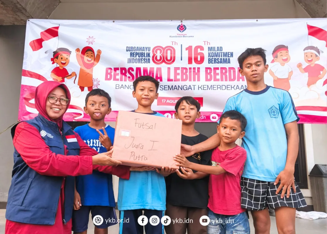 Keseruan Lomba Tarik Tambang, Bulu Tangkis, dan Futsal Bersama Anak Yatim