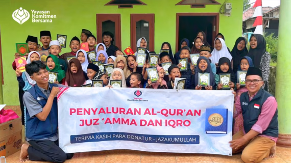 Senyum Bahagia 45 Santri TPA Al Huda Menerima Al-Qur’an, Juz Amma dan Iqro Baru